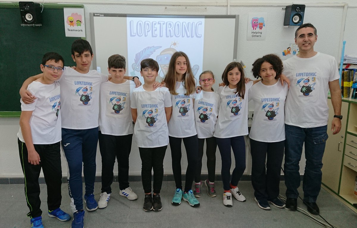 ¡#Huawei colabora con la participación de la selección #Española en la competición <a href="/RoboRAVEIntl/">RoboRAVE Int'l</a> 2019 🤖! Esta apuesta por el equipo de estudiantes de 6º de primaria forma parte del compromiso de #HuaweiEducación con el #TalentoJoven #Español! 📚 bit.ly/32hbgxj