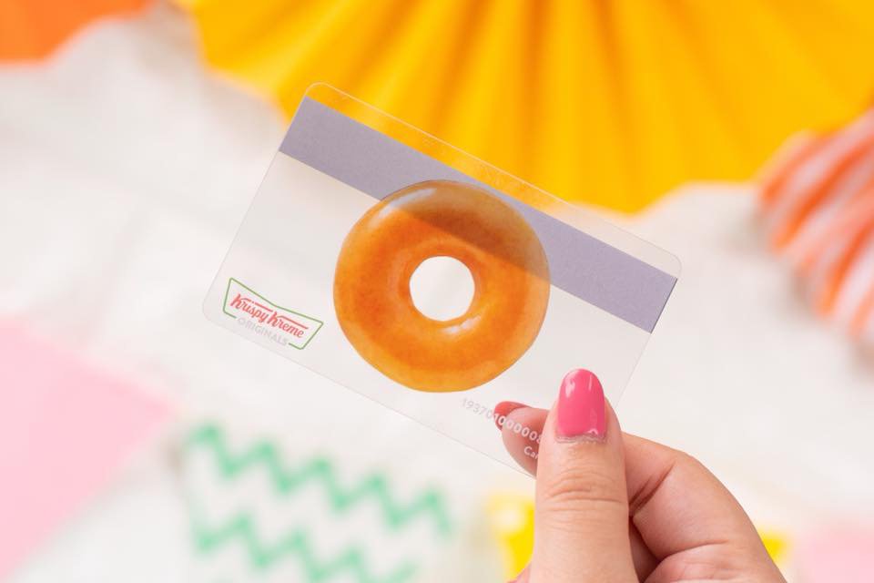 CebuBloggers's tweet photo. Cebu bloggers @lloydandbehold & @etiennechantal had fun at the official launch of Krispy Kreme PH OG Card.
Get your own OG card at P195 and enjoy a free box of 6 Original Glazedยฎ Doughnuts when you buy a dozen.
#EveryOneIsAnOriginal #KrispyKremeOriginals
#CBSForever #CBSEngaged https://t.co/breAIKcgFK