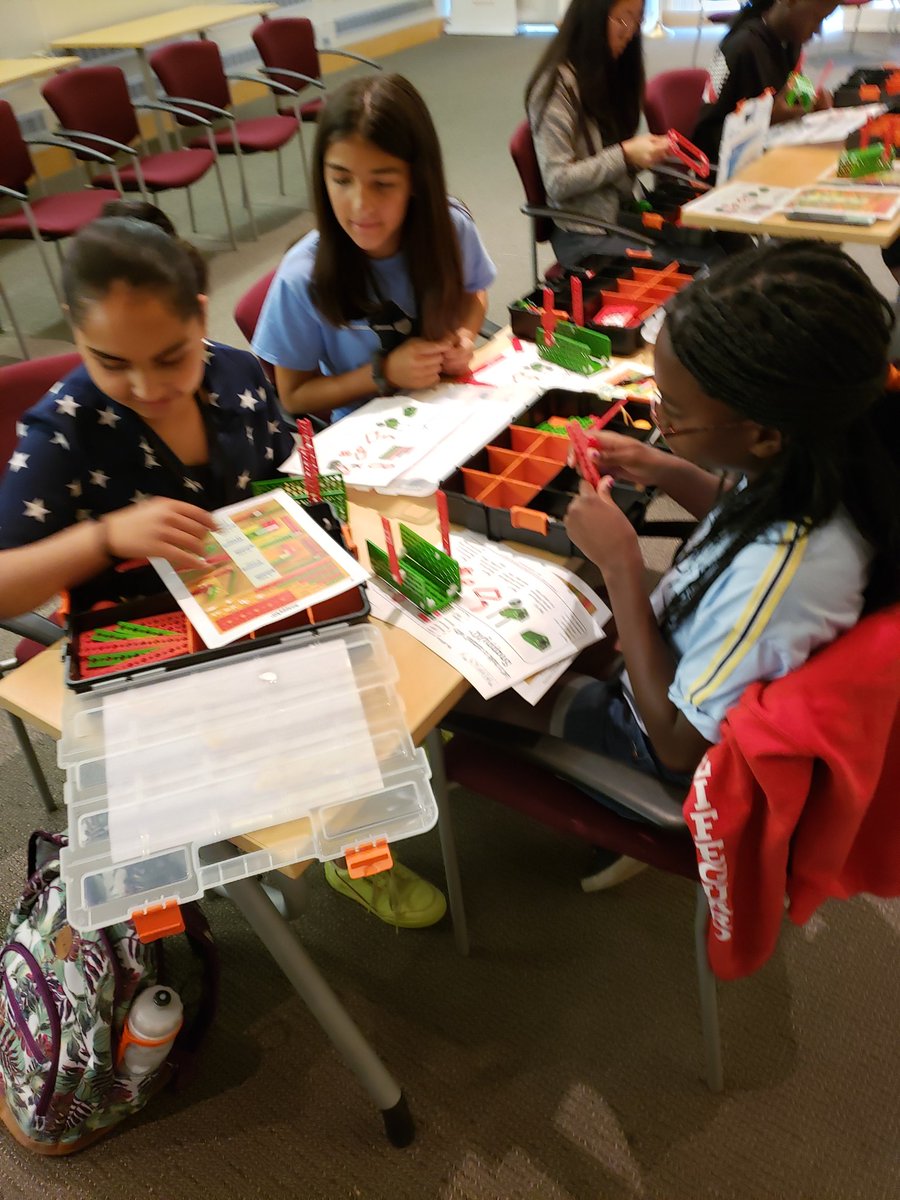 LIMEP_SBU's tweet photo. 2019 Robotics Camp (Suffolk) kicked-off this week...There are 24 campers participating from different school districts #robotics2019 #snappyxo #STEM #roboticscamp #engineersintraining https://t.co/zzls2lLRKa