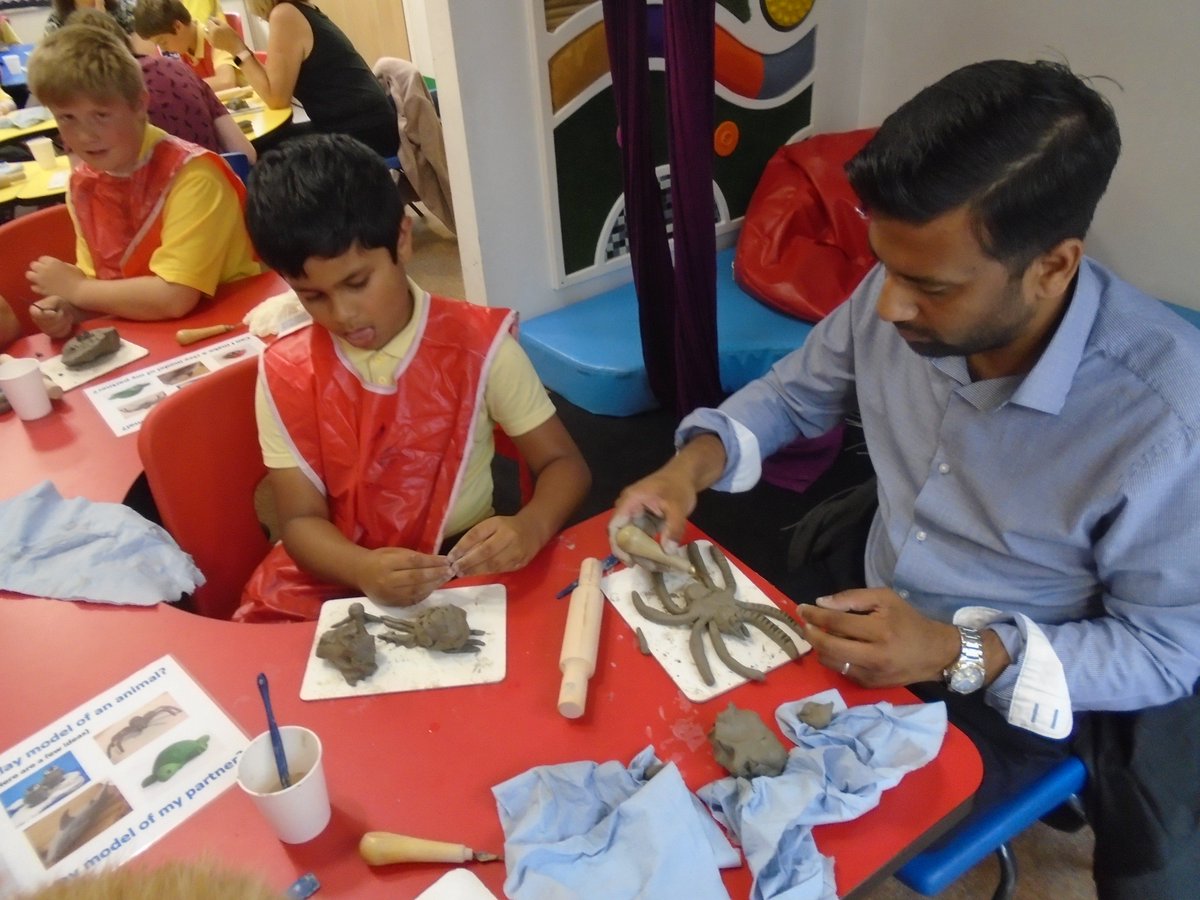firsprimarysale's tweet photo. #MissButtersClass had some special visitors this afternoon as part of our #VIPday. The children and their VIPs had a great time working together to make clay models. Thank you to all the VIPs for coming. https://t.co/DBfB7kICjI
