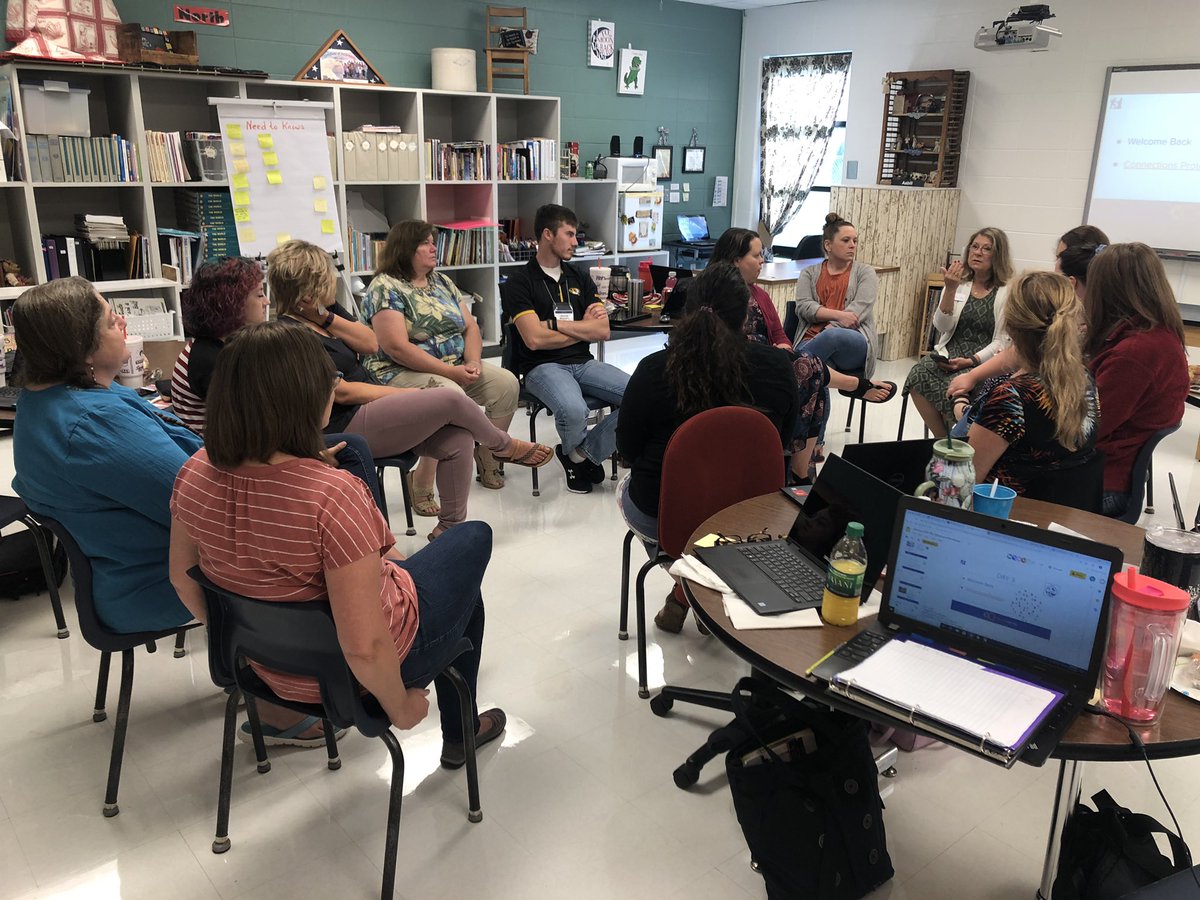 Seneca_Int's tweet photo. Over 80 teachers from different places gathered at Seneca Intermediate for PBL training with @magnifylearning 
@SchoolsSeneca https://t.co/WSTp711n21