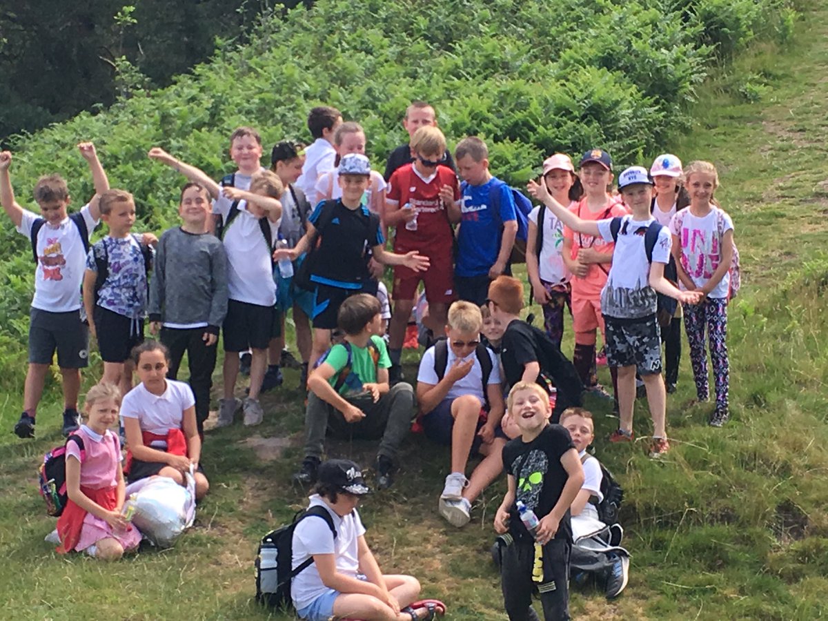CefnPrimaryAC's tweet photo. Fantastic effort by all of next years year 5’s and 6’s. Pupils showed excellent courage and determination to get to the summit of  Twmbarlwm. Well done to everyone!! @CefnPrimary @cefnprimarysd @CefnPrimarySJW https://t.co/yoJGTNEmhj