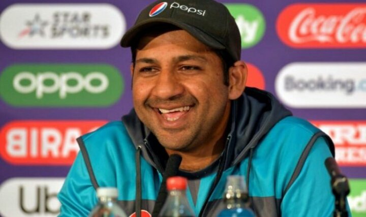 iam_abdulmateen's tweet photo. Sarfaraz Ahmed right now ...😂😂😂
#INDvsNZ https://t.co/CmeWiQH1qr