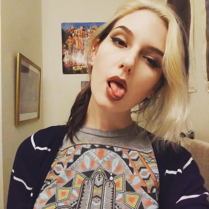 Going to be camming today! From about 10am to 2pm central time on #myfreecams #mfc  here have some random<a href="/tag/myfreecams"class="tags"><span>#myfreecams</span></a><a href="/tag/cammodel"class="tags"><span>#cammodel</span></a><a href="/tag/mfc"class="tags"><span>#mfc</span></a>