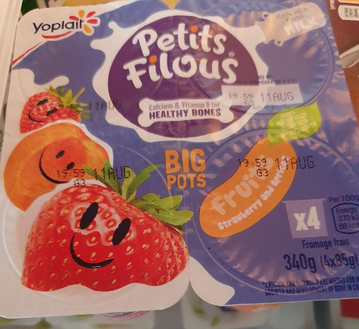 michelle2570's tweet photo. Had to get myself some #PetitsFilous #NonVegan to fatten me up. So far I have lost 4 kilos, and my weight is 49 kilos! It makes me feel weak! So no vegan food,  for me for now! It'll have to wait until my body copes better with food again! So from #Vegan to #Vegetarian again! 🙄 https://t.co/iUR8wTWH3c