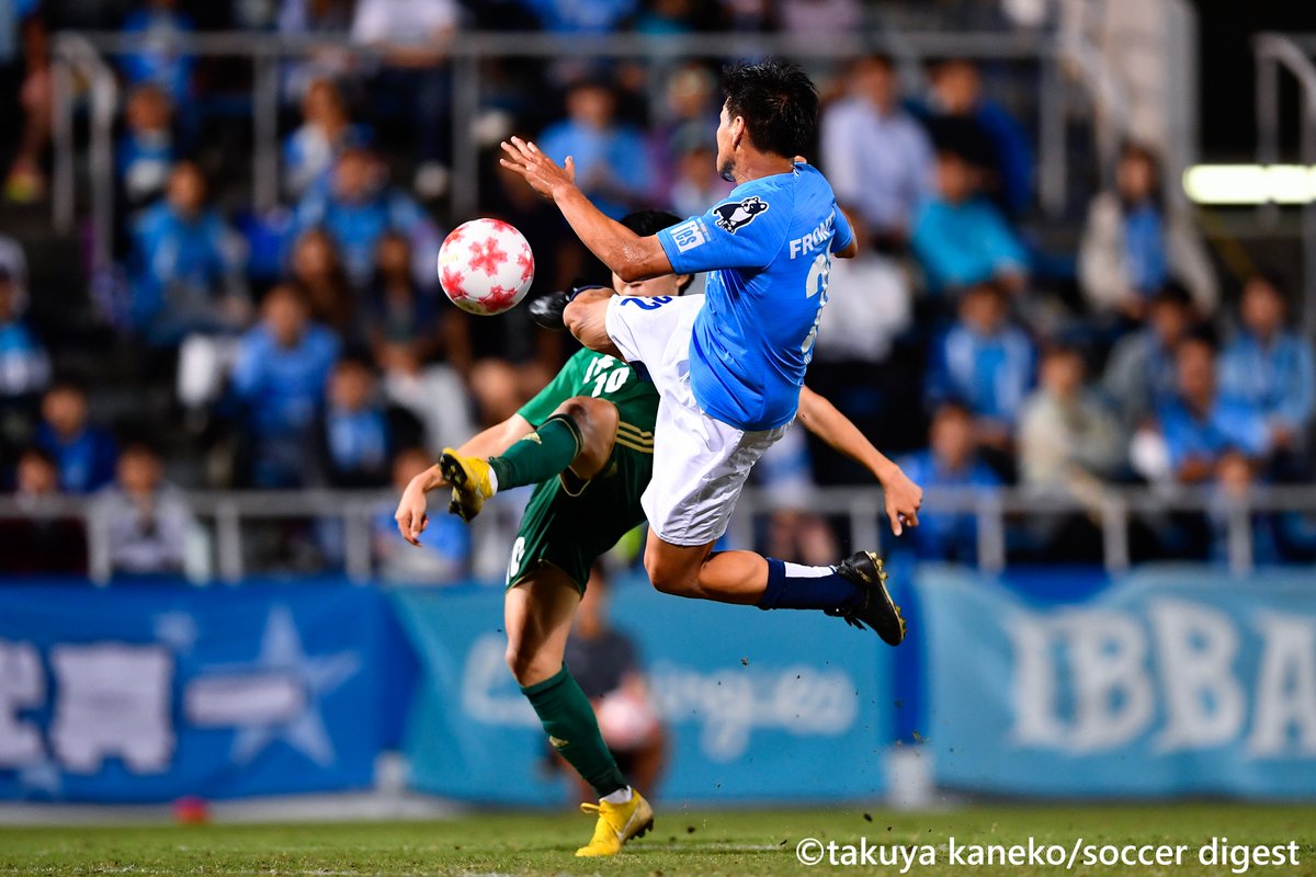 サカダイ 中の人 若い斉藤選手に負けじとベテラン勢も奮闘 三浦知良選手が自身の持つ最年長記録 52歳134日 を更新 し 松井大輔選手は華麗なボレーで同点弾 写真部 金子 サカダイ 中の人 若い斉藤選手に負けじとベテラン勢も奮闘 三浦知良選手が自身の持つ最年長記録 52歳134日 を更新 し 松井大輔選手は華麗なボレーで同点弾 写真部 金子