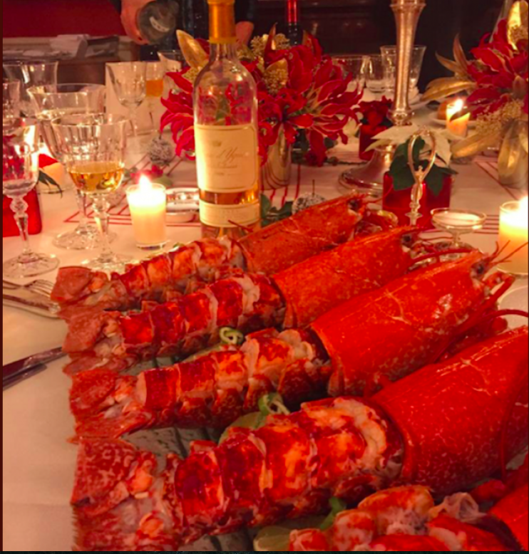 fsaltiel's tweet photo. "En même temps à ce diner je ne portais pas de cravate" #Derugy
#GesteEcolo #GrosseChaleur https://t.co/2zF2aZaiOw