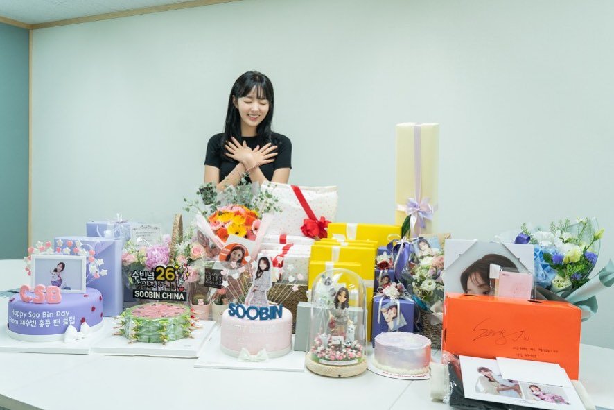 imjojiah's tweet photo. [IG Update]

Thankful #ChaeSooBin 💕
#HappySooBinDay https://t.co/Gc3WTCeWnY