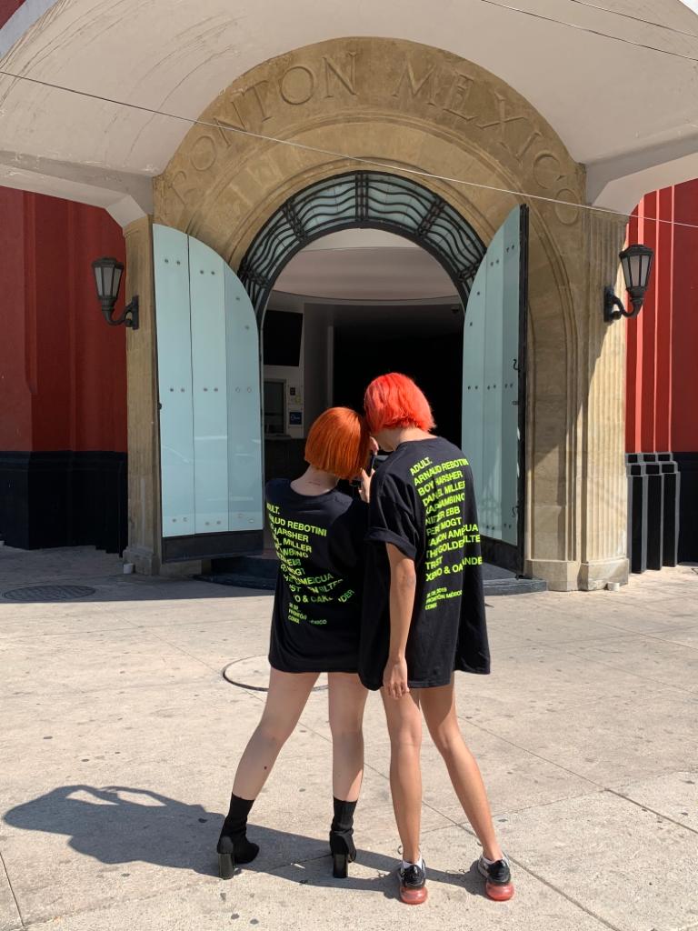 frontonmexicoce's tweet image. 🚨Se acaba esta promo 🚨
En la compra de 2 boletos para CDM F te llevas dos playeras del festival 👕👕
👉Promoción disponible en nuestra taquilla.
#NoHeadliners #SuperLineUp #MusiqueNonStop