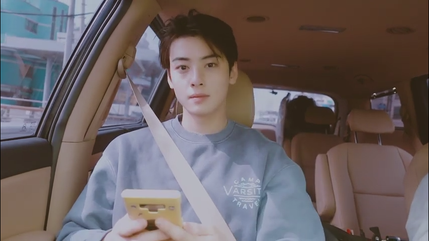 dyyywata's tweet photo. #CHAEUNWOO ❤💕😍 https://t.co/q6YTbnVcSs