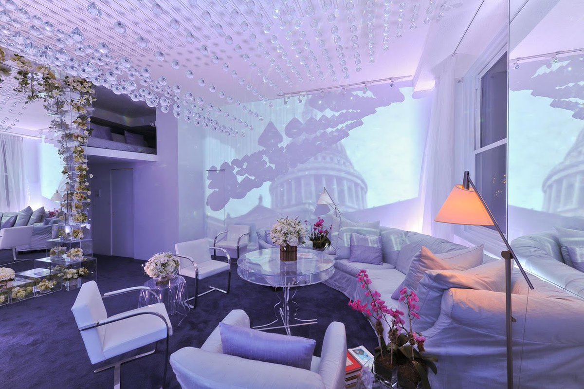 prestonrbailey's tweet image. I think one of the most healing colors to live in is the color blue, as you can see reflecting in my New York City living space.   
I love the idea of living in the same color as the sky. ☁️

What colors are your home and why did you decide on those colors? 💙 #PrestonBailey