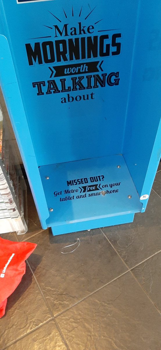 The Bath Reps from <a href="/RMTunion/">RMT</a> stands with 
<a href="/Unite_Community/">Unite Community ✊🏼 #joinaunion</a> <a href="/Dis_PPL_Protest/">DPAC</a> &amp; all those suffering under Universal Credit. 
We Condemn the state propaganda being printed in <a href="/MetroUK/">Metro</a> paid for with public money and we urge you to bin as many papers as possible.

#DumpMetroDWPLies