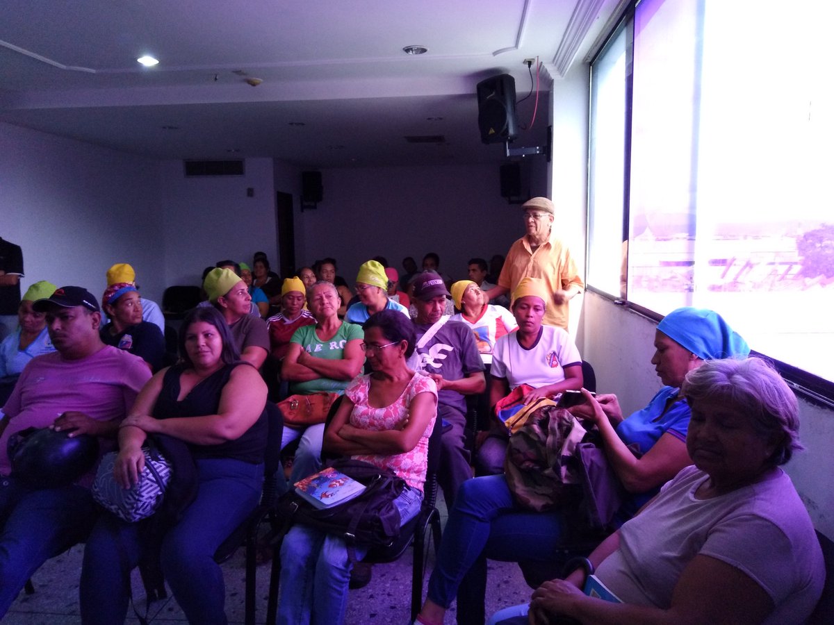 #AlMomento Instalación de Jornada de Asambleas del Comite Constituyente municipal en rechazo a el informe presentado por la comisionada de la ONU #MichelleBachelete en las instalaciones de la Cámara Municipal