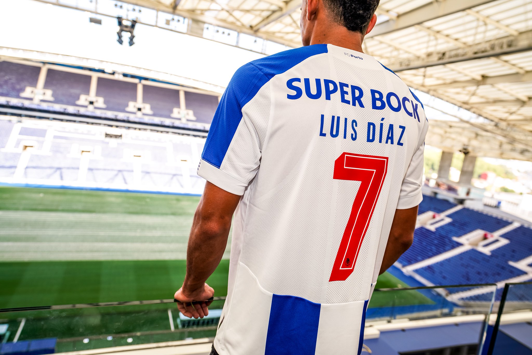 luis díaz jersey 87