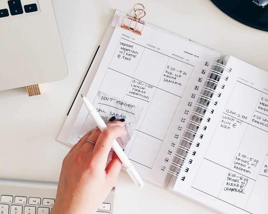 suburb4nmum's tweet image. AD &quot;Get everyone involved in cooking meals&quot; bit.ly/2SpuPNY #parenthacks #organisationtips #organiseyourfamily