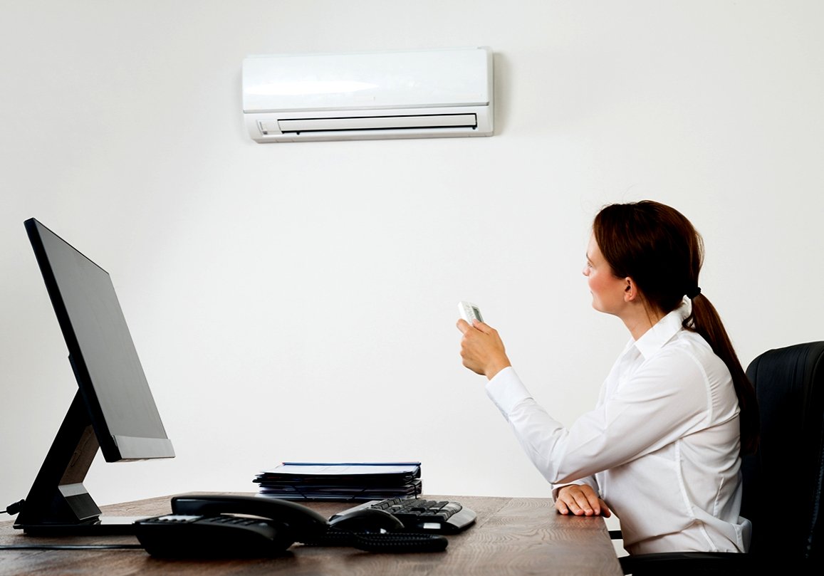 Stay cool this summer with our sizzling air conditioning deals...

Systems installed from £995.

Send an email to paul@dracsuk.co.uk for a quote.

#AirConditioning #AC #Office #Home