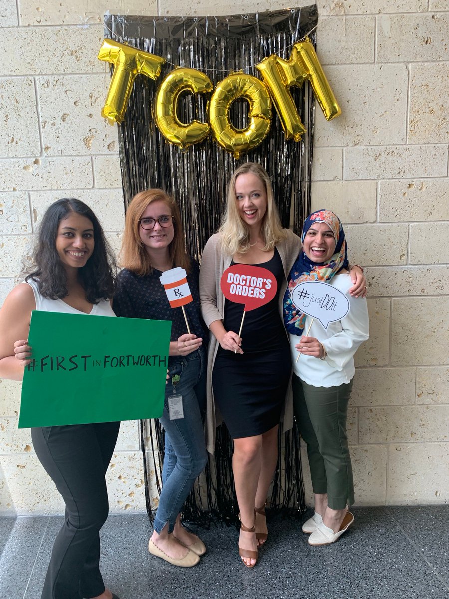 UNTHealth_TCOM's tweet photo. It was another active day for the Class of 2023. The morning featured a great talk about professionalism and the curriculum. The afternoon was spent learning about careers in medicine, leadership skills and international opportunities they will have at #TCOM #FirstInFortWorth https://t.co/C5rN82F7OZ