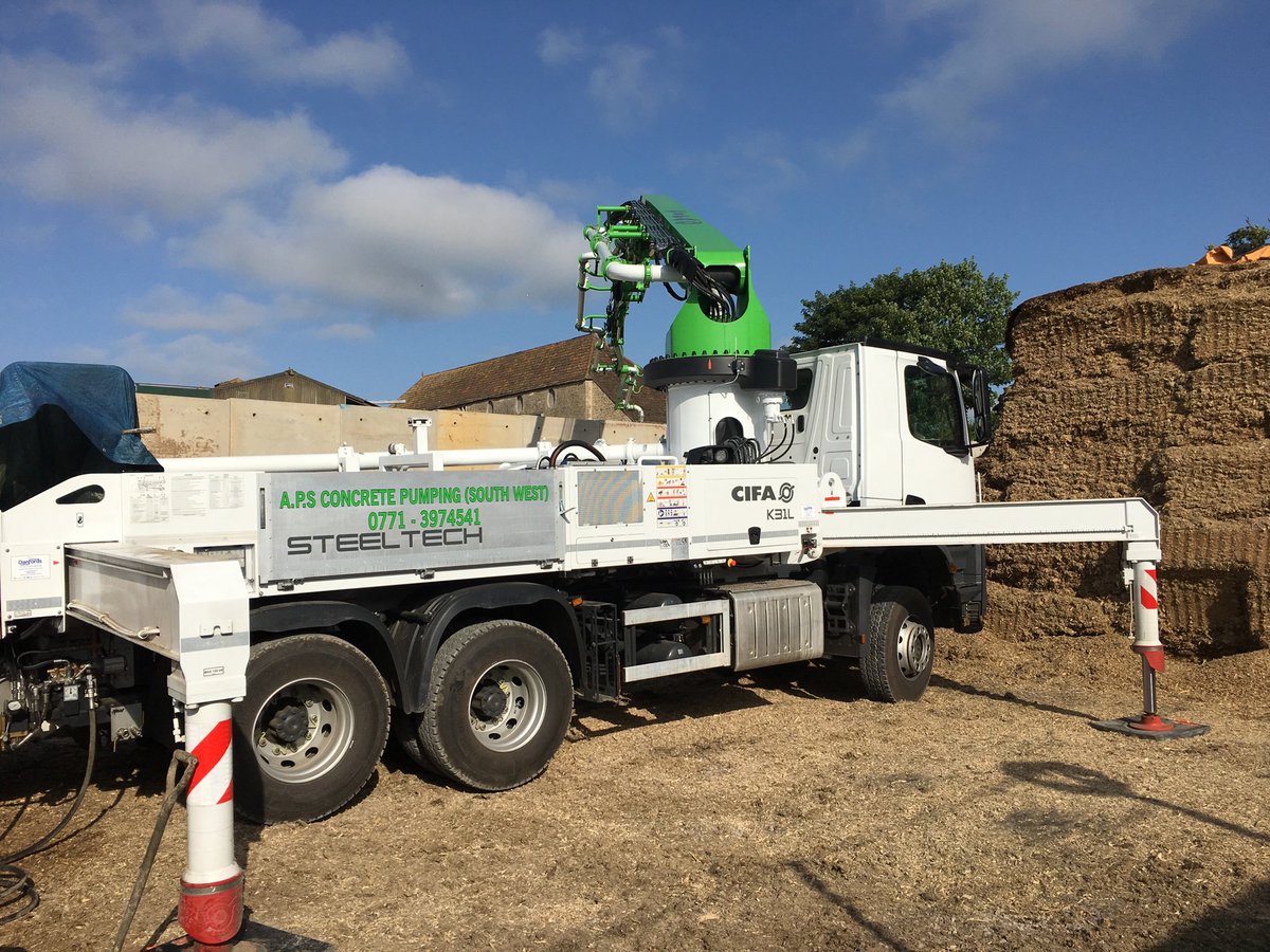 DanfordsLtd's tweet photo. Recent new machines, Cifa K31 EC1608 with 360 deg rotating tip and CIFA PC907 90m3/h @ 70 Bar.
#Danfords #Cifa #CifaUk https://t.co/qEqgSJeEi1
