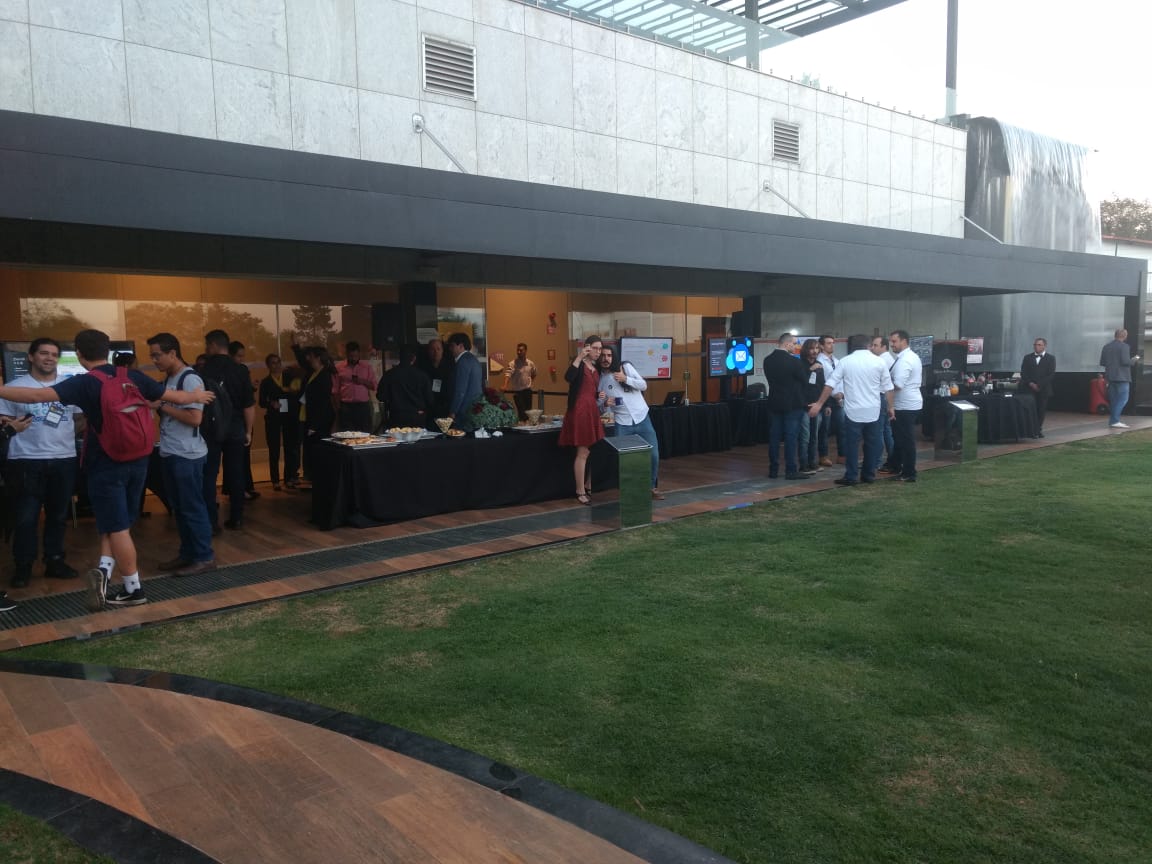 ETTBrasil's tweet image. CICB - Café com PHP - 10ª Edição!
Aqui estão alguns momentos da 10ª edição edição do Café com PHP, aguardem mais novidades sobre o próximo evento em breve!

#cafecomphp #cafe #php #10edicao #especial #cicb #tecnologia #programacao #linguagem #palestra #mesa #palestrante #publico