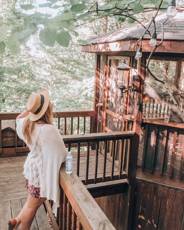drink3water's tweet photo. I always love bringing 3 Water with me to help give me the boost to experience everything there that I can.

#drink3water #caffeinewater #3water @gosammyjo #3water #caffeinatedwater #caffeinewater #caffeine #stayhydrated #photooftheday #hiking #adventure #water https://t.co/NQ9q88SOhu
