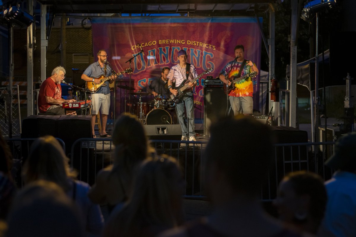 Dancing in the Streets is almost here again! A festival with jam bands, local fare and Chicago Brewing District's amazing craft beer - we'll definitely be there. See you August 3 &amp; 4 for a great time!
#dancinginthestreetschi #chicagobrewingdistrict #chibeerfest