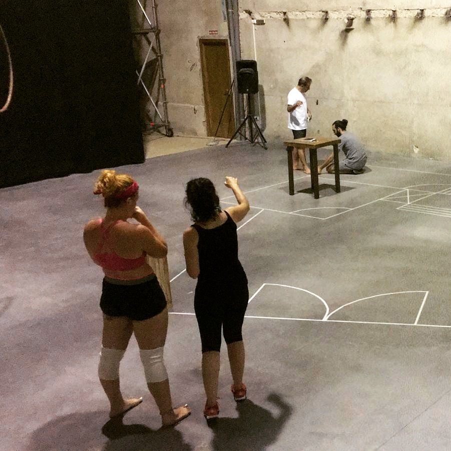 Tercer dia de residència al <a href="/cinesineu/">C.IN.E.</a> 💪💪💪
.
.
#VPOciamigrants #Sineu #ciamigrants #teatre #teatregestual #creacioncolectiva #actor #actress #directora #mallorca #balears #keepworking #actorslife