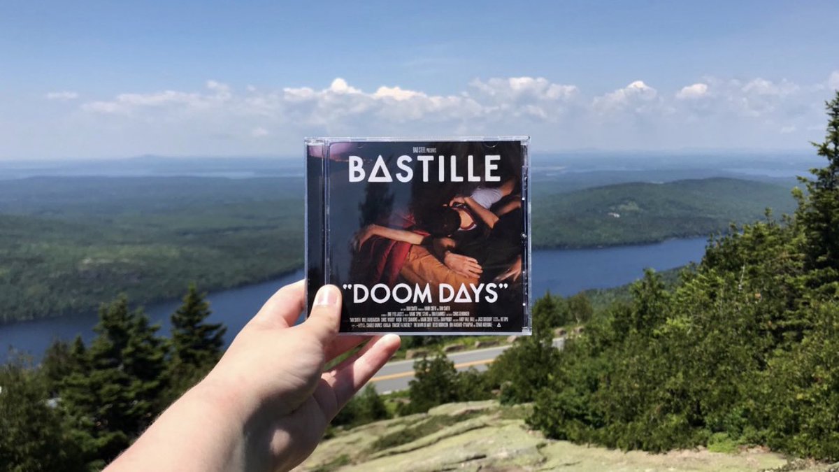 drinkfuckdance's tweet photo. i know i'm a bit late to the party, but michigan isn't super interesting, so doom days got to go on a lil road trip!
pictured here: montreal, acadia national park in maine, boston, and (downstream of) niagara falls :~)
#doomdaysworld @bastilledan https://t.co/k02SGq4kly