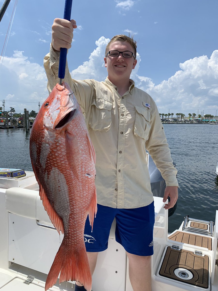 JMutch24's tweet photo. A little lifting during the dead period 🎣 #PCB2K19 https://t.co/aKgjMqqNYR