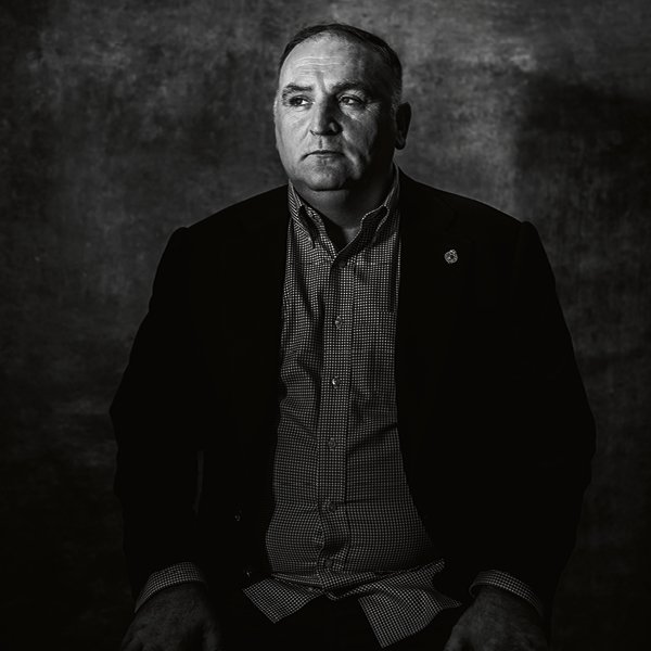 Forbes_es's tweet photo. #CreativeForbes @chefjoseandres, el gran chef y restaurador de origen español que también posee la nacionalidad estadounidense, saltó a la fama en la primera potencia mundial porque introdujo las tapas con su restaurante @Jaleo https://t.co/vcPCC9ka5U https://t.co/Vb8ezZL1YH