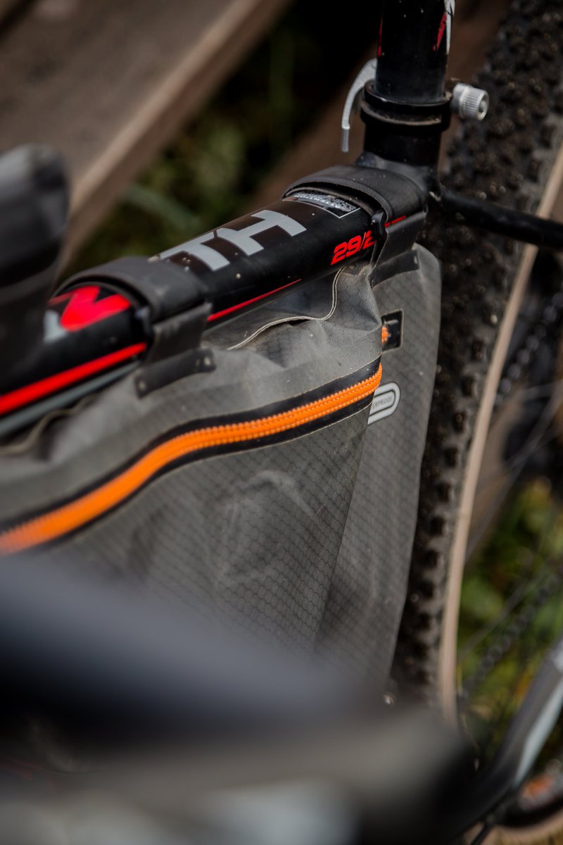 lavidadeviaje's tweet photo. Estrenando zapatitos nuevos en las bicicletas Zeth de @venzoarg , y de a poco volviendo a ponerle un poco de peso y el equipo de bikepacking a las cletas 💪 Ya se vienen las #microaventuras de invierno ☃️
⠀⠀⠀⠀⠀⠀⠀⠀⠀
#vivivenzo #venzobike #cicloturismo #bikepacking https://t.co/YNQyM2yCYQ