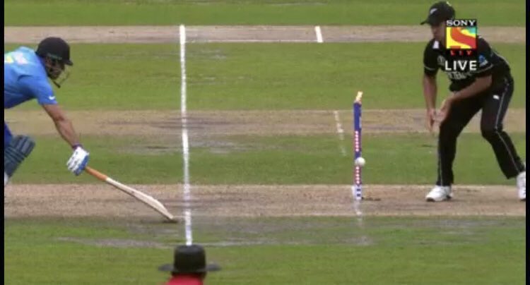 CryptoPK0's tweet photo. Three line crossings that India can never forget.
#INDvsNZ #CWC19 #Copied 
@Mukaram_Says https://t.co/NC35gD18Rm