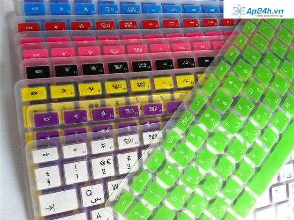 ap24hvn's tweet photo. Should the Macbook keyboard sticker be used? #Ap24h #MacBook #Keyboard https://t.co/9JB0BLceJ6 https://t.co/0pJbJFeL87