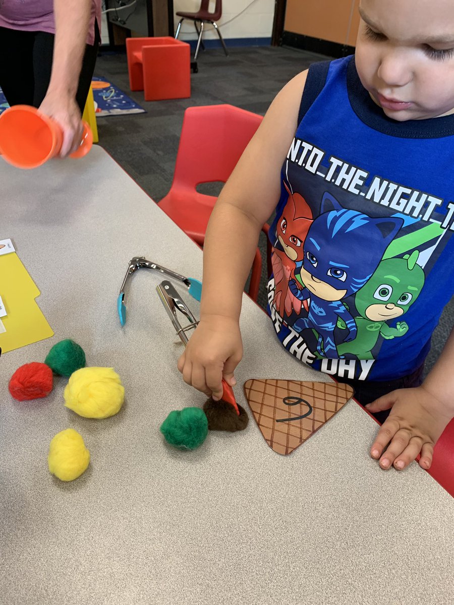 mstorigiannini's tweet photo. ESY week 1 is almost complete! This week we worked on getting back into a routine while talking about a favorite dessert: ICE CREAM! 🍦#workhardplayhard #psdchronicles @mthollyschools https://t.co/ChFfvdGGml