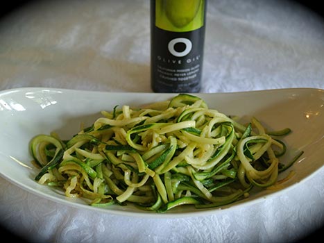 TasteofViva's tweet photo. Cool Suppers  The bounty of the summer garden is brought to it's glory with quality oils and vinegars- https://t.co/LrkkaakTcf https://t.co/XUGLm6waeP