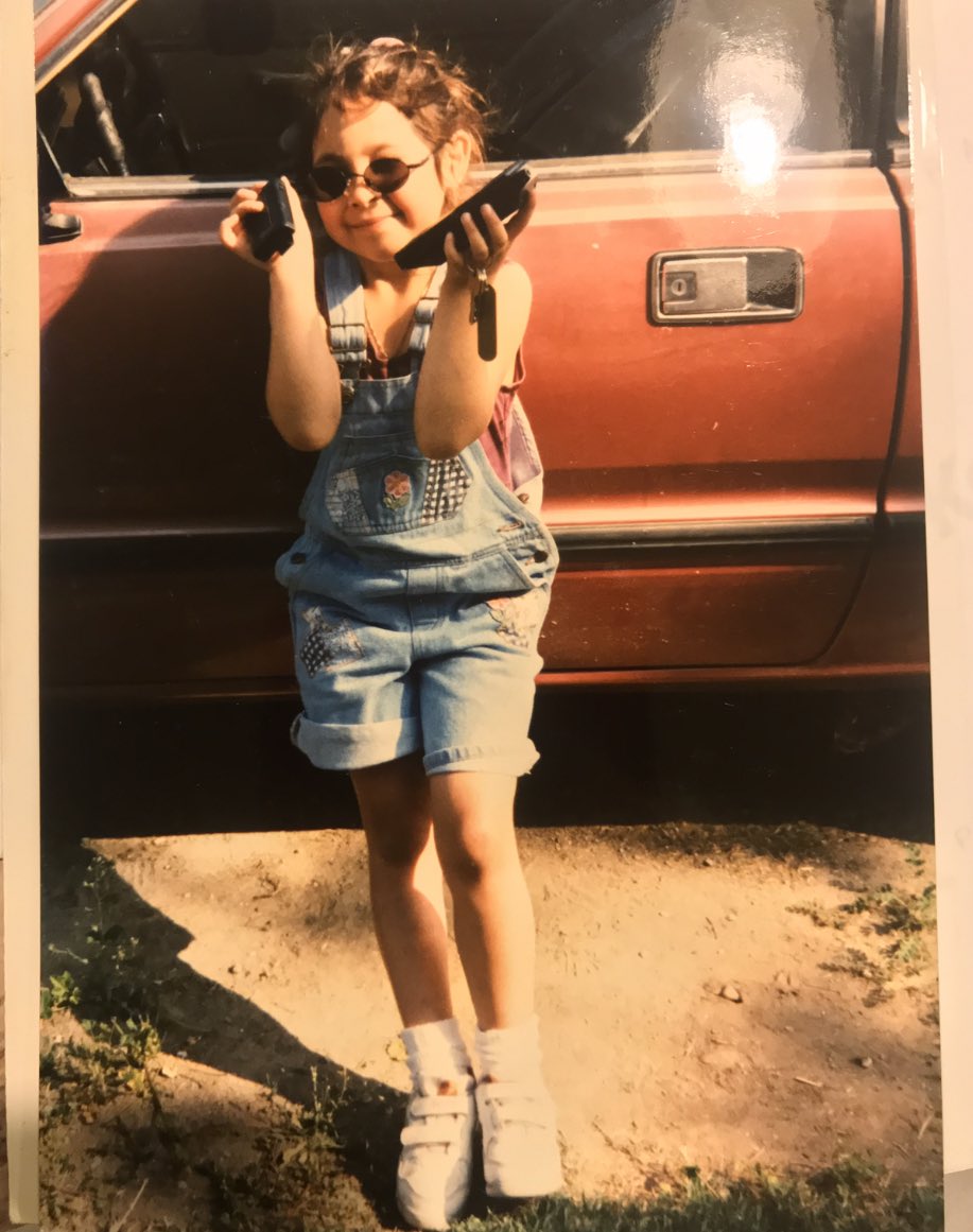 theroyalbrittt's tweet image. same mood. #twophones