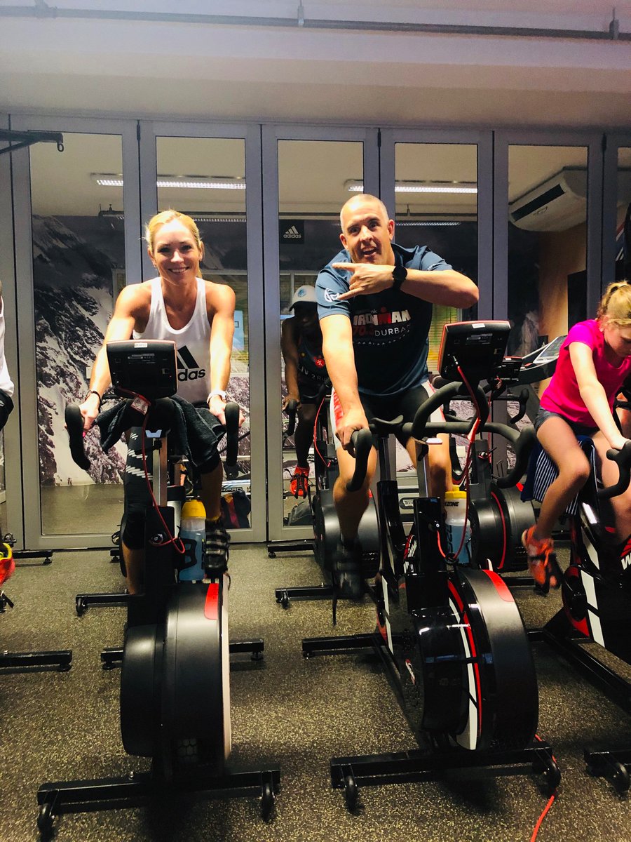 jennaChallie1's tweet photo. Yeah baby🤙🏻... back in the chamber @PrimeHPI
🚴🏼♀️🚴🏻♂️🚴🏻♀️
#ride #Altitude #Training training #TeamChallie https://t.co/r2hNtXM8Ob