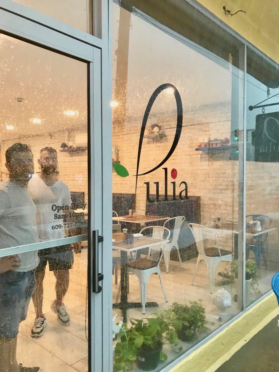 OmegaHIPS's tweet image. Quality &amp;amp; Simplicity. Check out the signage we produced for Pulia Ristorante's new digs in Ventnor. Congrats on the opening &amp;amp; best of luck! #PrintDesign #PrintSignage #PrintMarketing