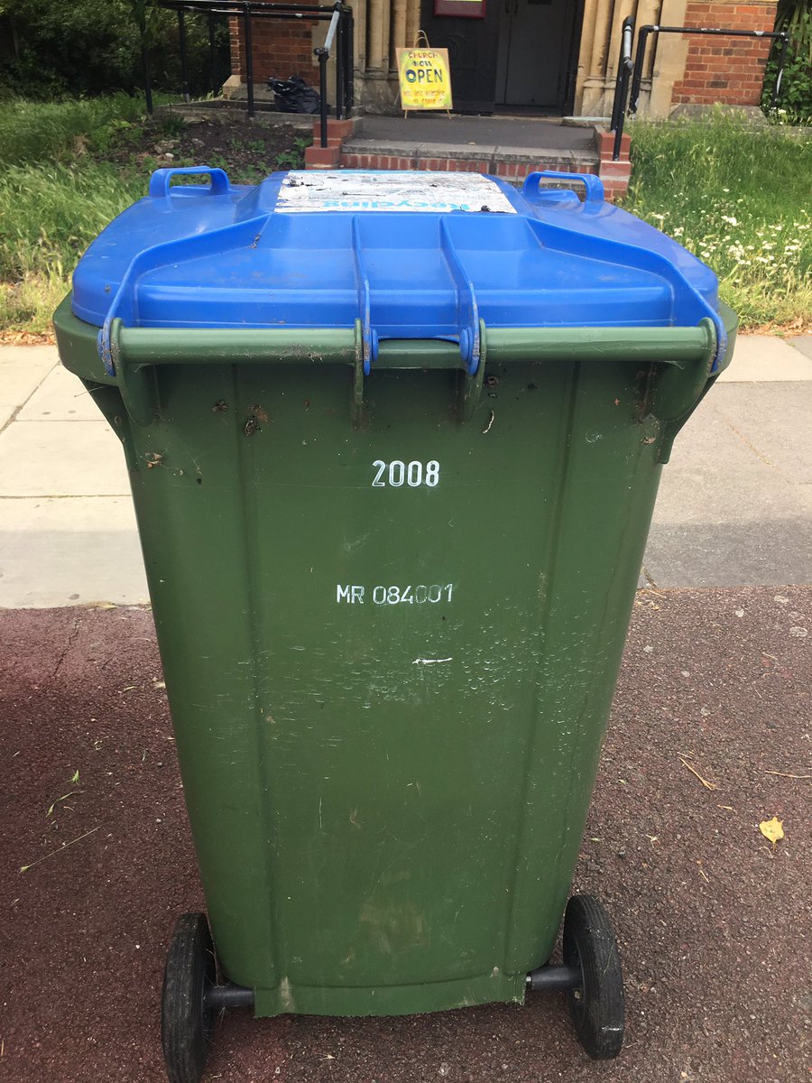 amanda2501's tweet photo. @Royal_Greenwich this wheelie bin was dumped outside #StbarnabasChurchEltham please can it be removed @VicarStBEltham https://t.co/irhC6s6l2W