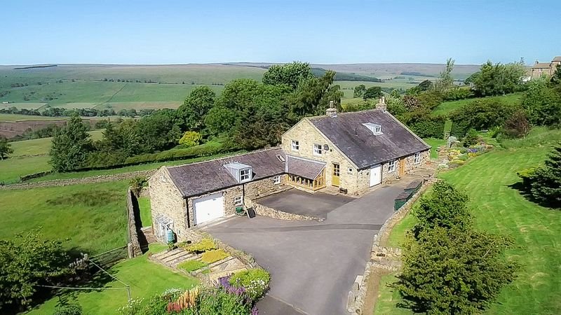 Foster_Maddison's tweet photo. An outstanding detached stone built house with breath taking outlook across the West Allen Valley and sporting rights over around 87 acres.
https://t.co/ApdOBMAoy5 https://t.co/f8TXdAKPvs