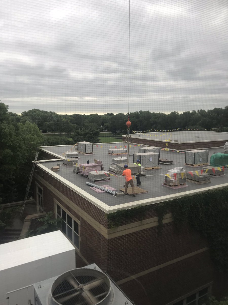 DanKelley89's tweet photo. Blake’s first solar panel installation above the Middle School. 40KWs of renewable energy.
#lifeatblake https://t.co/nEy7Cwhe0s