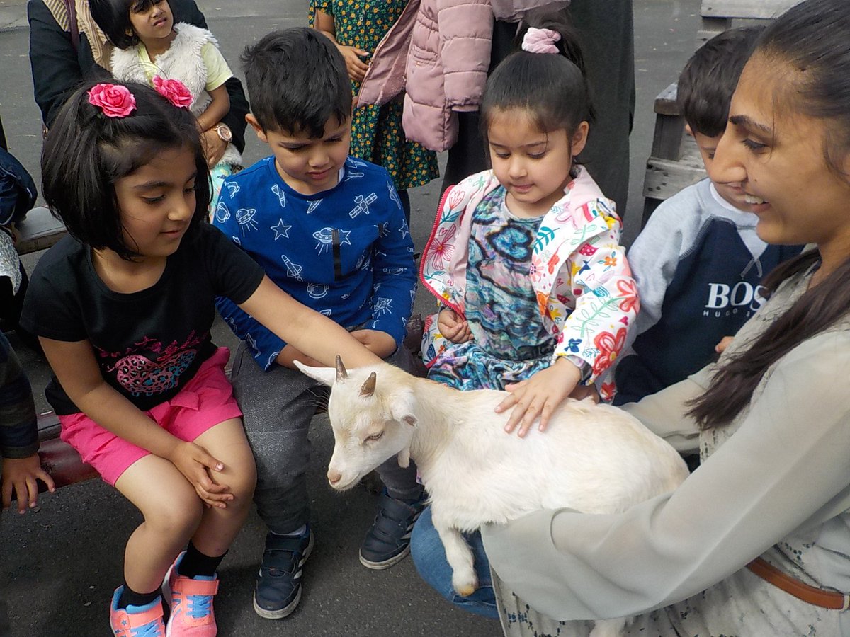 lilycroft's tweet photo. We had a great time today at St Leonards Farm! Check out our photos here:
https://t.co/58MrfJDECq https://t.co/0sWUGprnP8