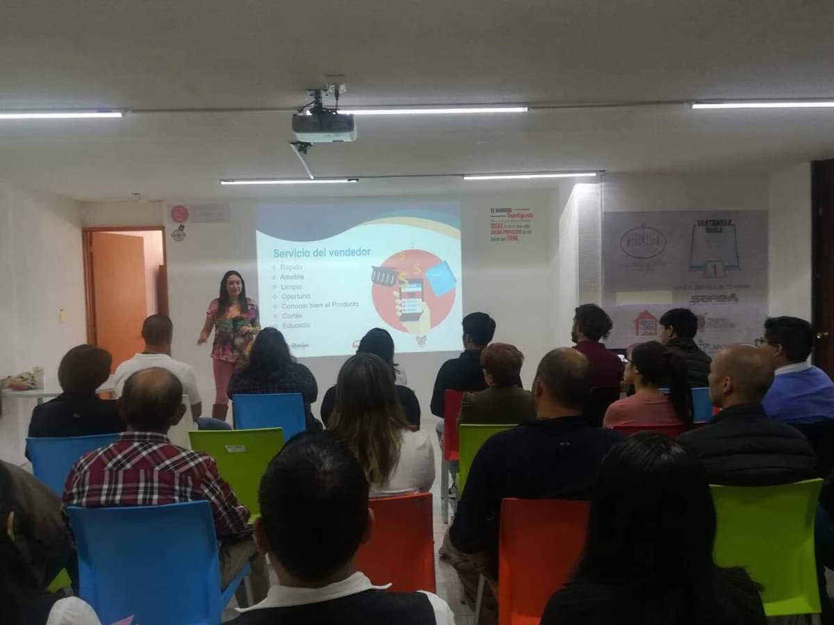 RaulTurismoHgo's tweet photo. Continuamos con los trabajos de capacitación con prestadores de servicios turísticos del Estado. #HidalgoMagico #Sumate #Profesionalizate @alejandroENCISO @EduardoJavierBG @SECTURHidalgo @gobiernohidalgo https://t.co/D10iutPHhN