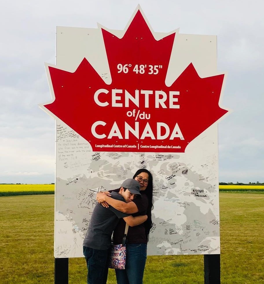 jayeftee's tweet photo. 2 weeks Vacation
#motherandson
#happytimes
#myfavoritesonmyonlyson
#heturned15 https://t.co/DJEMause0K