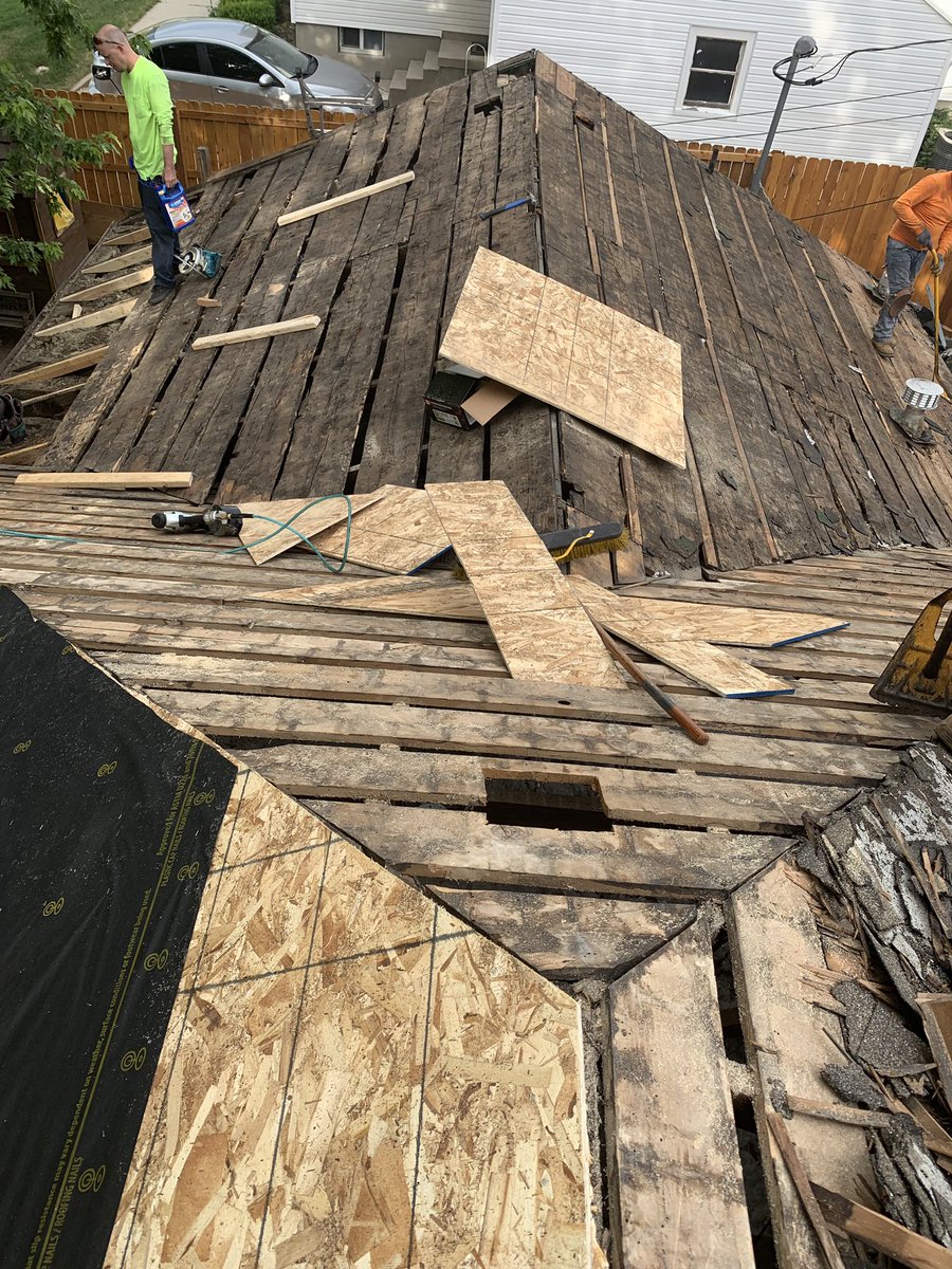 castleroofing2's tweet photo. This almost 80-year-old roof is getting up to code with new sheathing, and shingles. She is going to look so pretty soon. #newroof #uptocode #crowningyourgreastestinvestment #castleroofingllc https://t.co/wrT3Hzwqgg