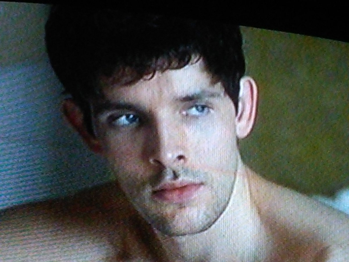 Supernova20333's tweet photo. Quattro splendide foto di Colin fatte ieri sera dalla tv. #colinmorgan #thefall2 #rai4 #meravigliadellanatura https://t.co/XwCnl4EJdw