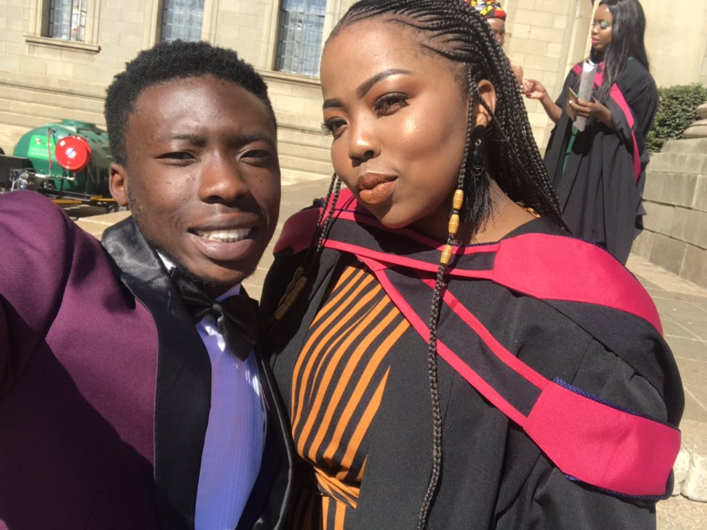 Si_Tshabalala's tweet photo. G R A D U A T I O N 2.0 💫✨. #Witsgraduate #graduation #Graduation2019 #graduate #graduation2.0 https://t.co/Weh3LBo0KG