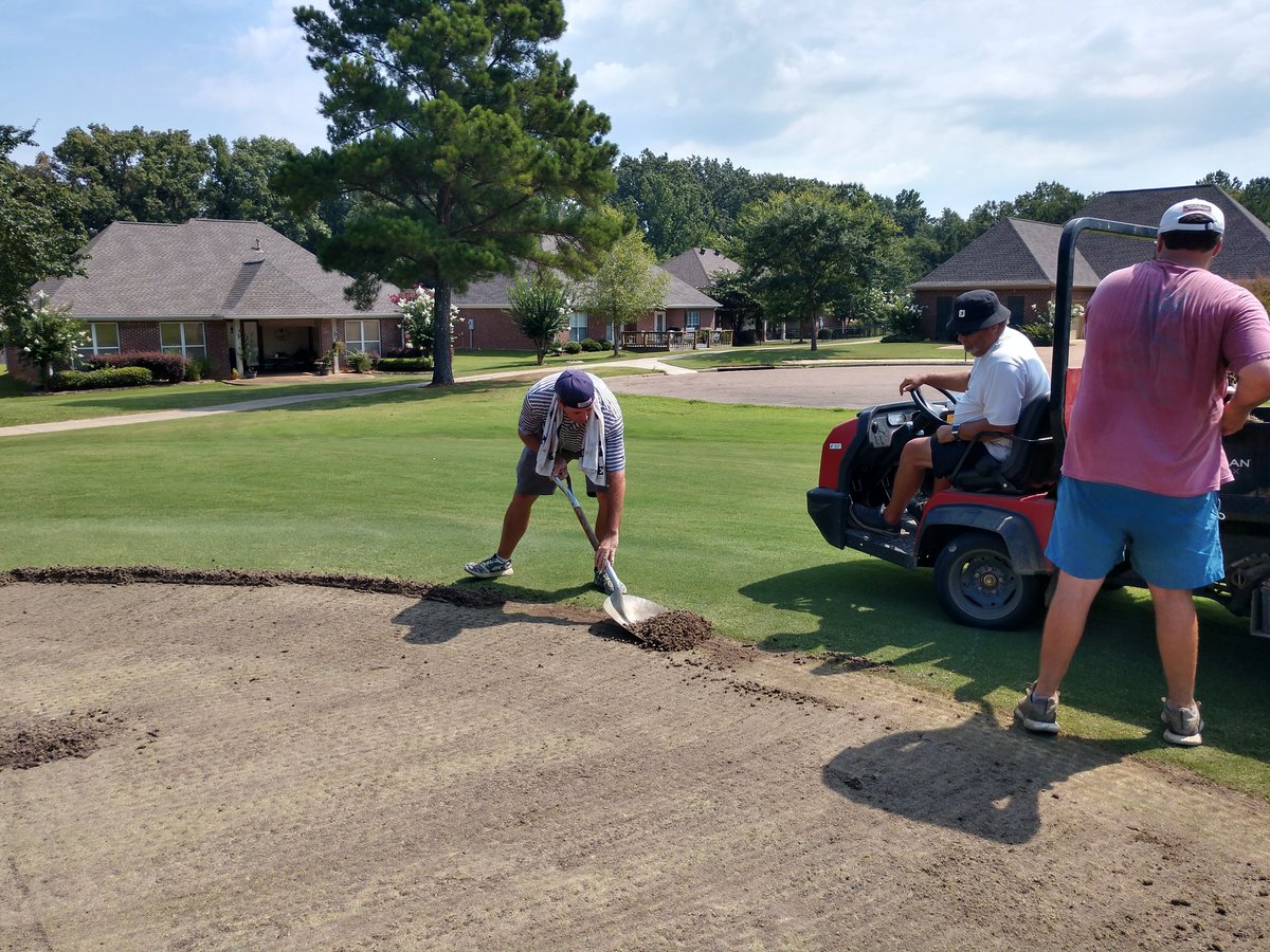 Ethan_Flournoy's tweet photo. Not only can our head pro fold shirts and give 7 year olds golf lessons, he can also shovel aerification plugs! Just another reason @TheNewDeerfield is just better than anywhere else. #aerificationweek https://t.co/UZjYgH4yWq