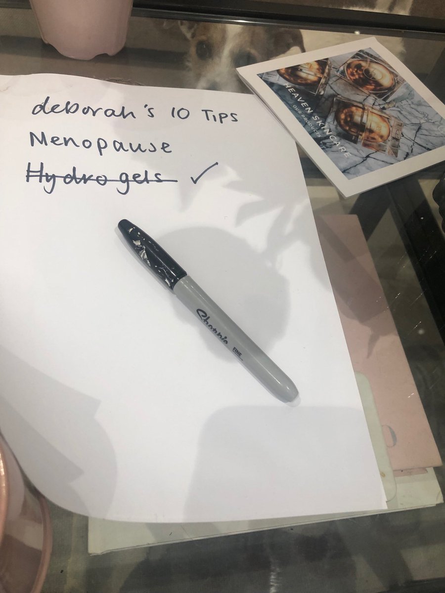 heavenskincare's tweet photo. She’s not going to see me looking at her work ⁦@BowWowLDN⁩ https://t.co/toRuH1tQvZ