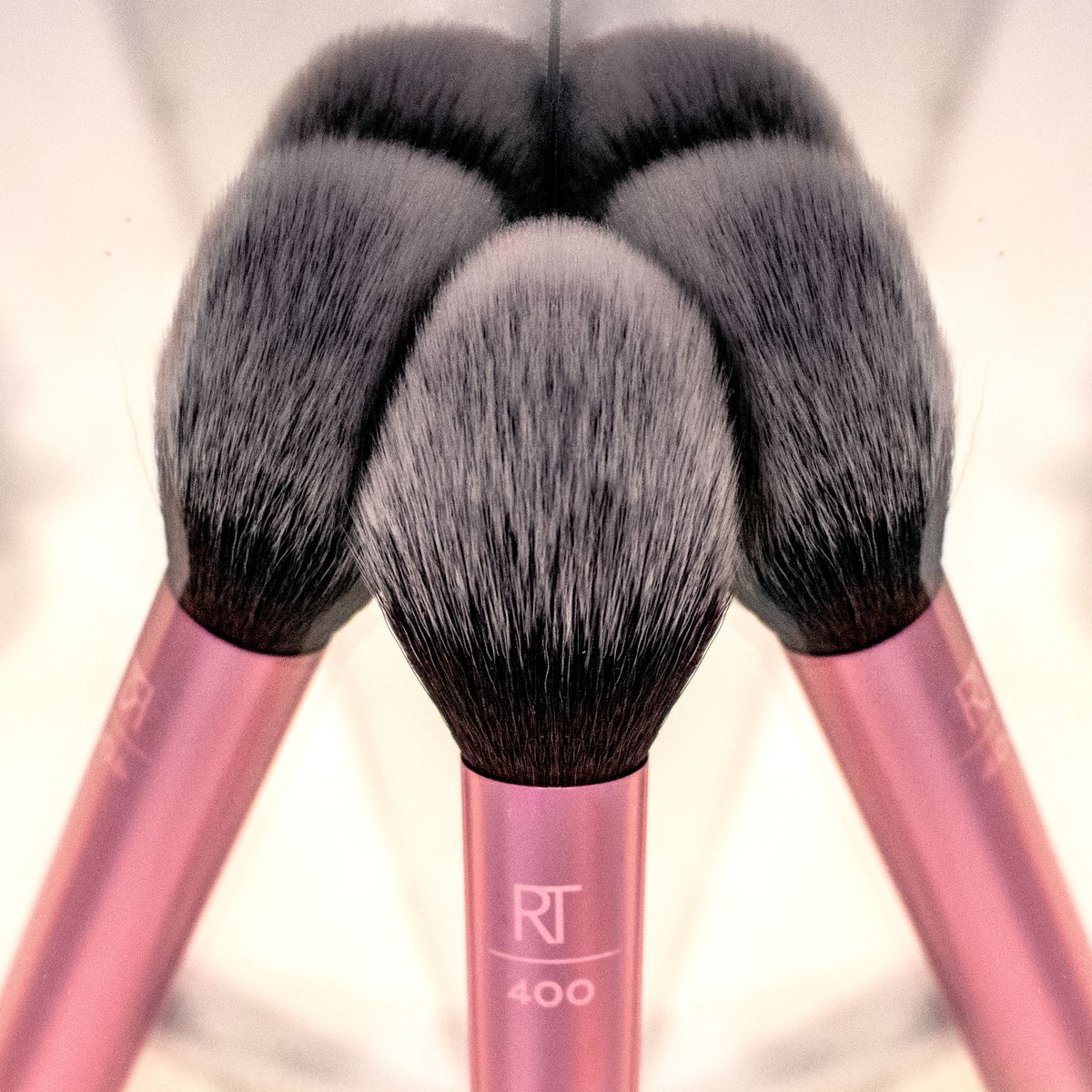 real techniques 400 blush brush