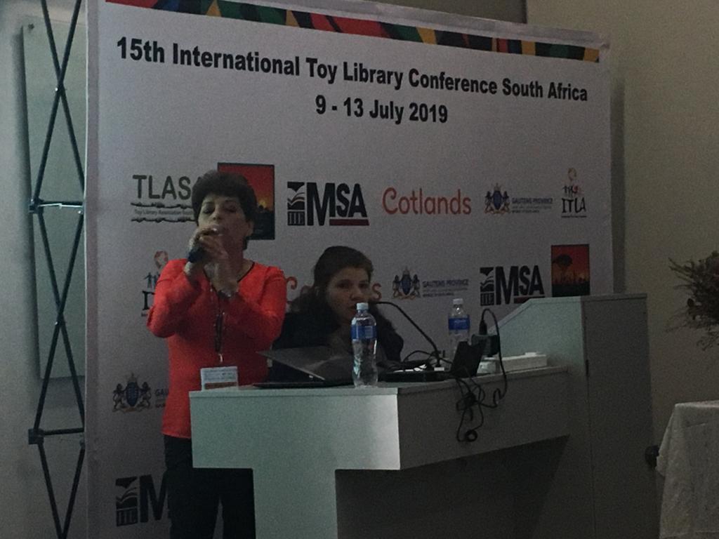 juegoyninez's tweet photo. Hoy presentamos los resultados de la investigación longitudinal sobre #LudotecasNaves en #toylibraryconference. "Reafirmamos la urgente necesidad de convertirlas en política pública en el país" @Cameloru con #JaimeCastro @UNColombia y @Poligran
#itlconf2019 @cotlands @ITLAinfo https://t.co/wxAFPwHxws
